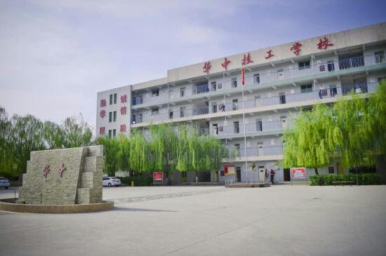 保定汽修學(xué)?？孔V嗎？